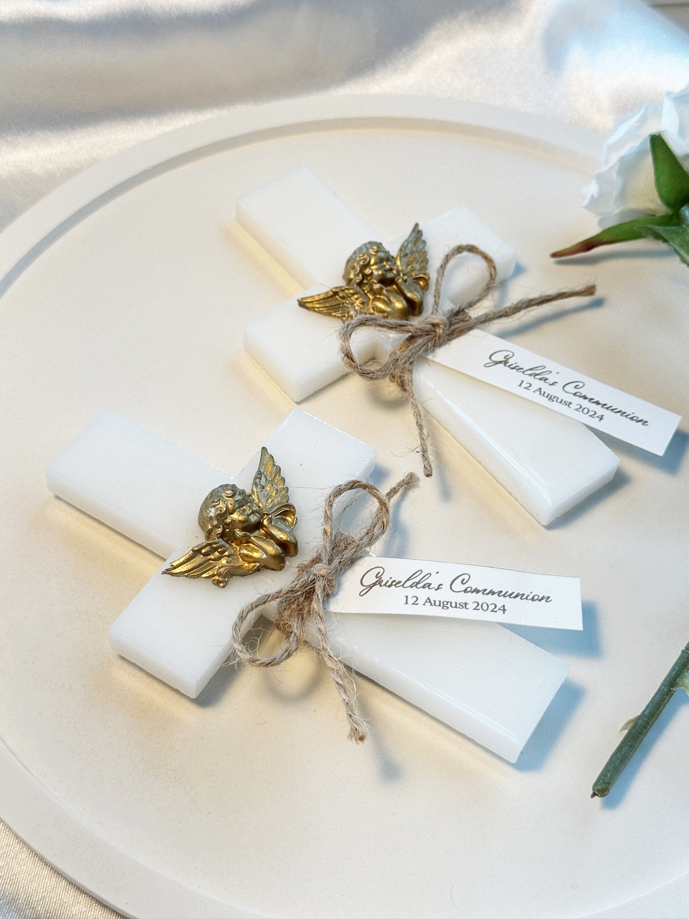 Cross Epoxy Magnet With Gold Angel, First Holly Communion, Christening Favor For Guest, Baptism Favors For Girls and Boys, Mi Bautizo Favors
