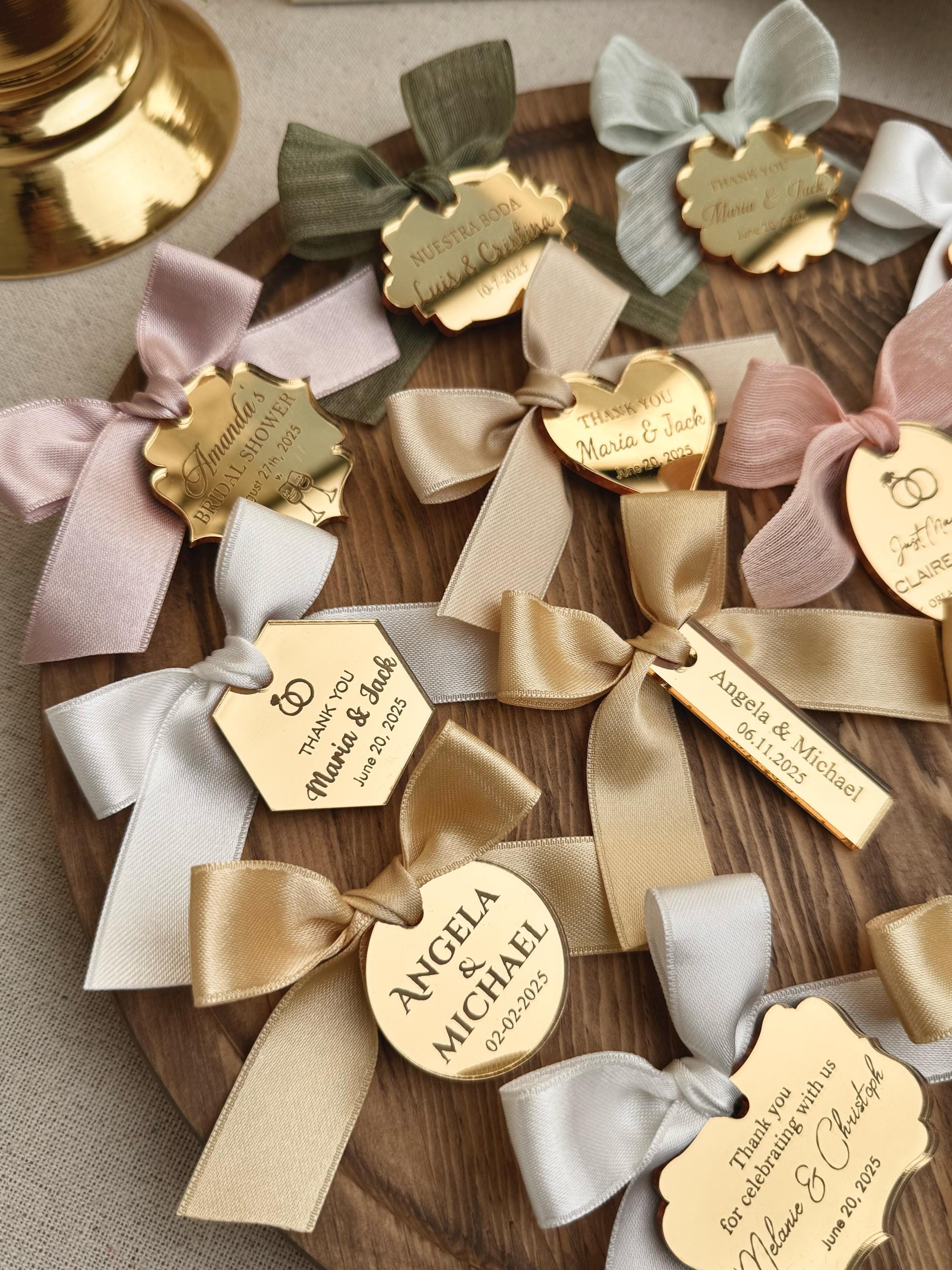 Gold Wedding Place Cards, Personalized Save The Date Tags , Reception Table Name, Wedding Table Names, Wedding Place Settings, Name Tags