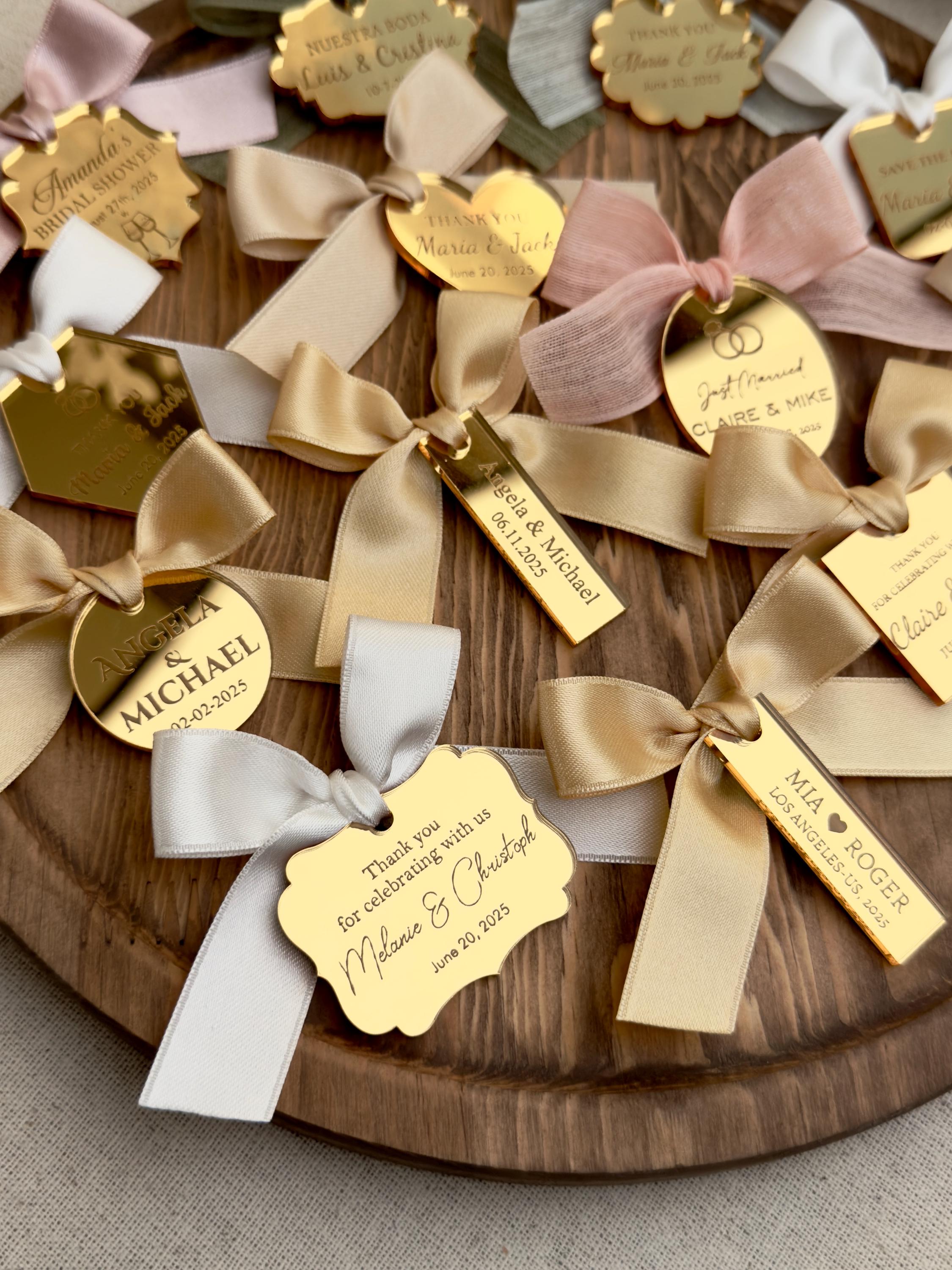 Gold Wedding Place Cards, Personalized Save The Date Tags , Reception Table Name, Wedding Table Names, Wedding Place Settings, Name Tags