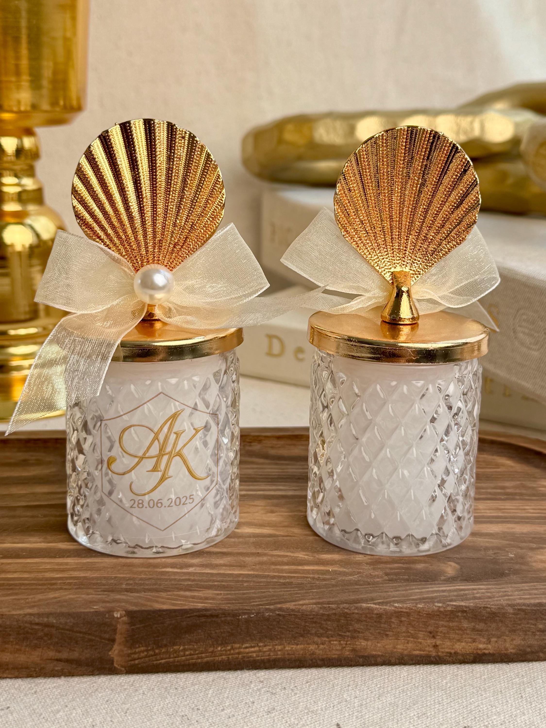 Personalized Jar Candle Wedding Favor Glass Container Pearl Accent Seashell Decoration Beach Wedding Gift Idea Luxury Design Monogram Gift