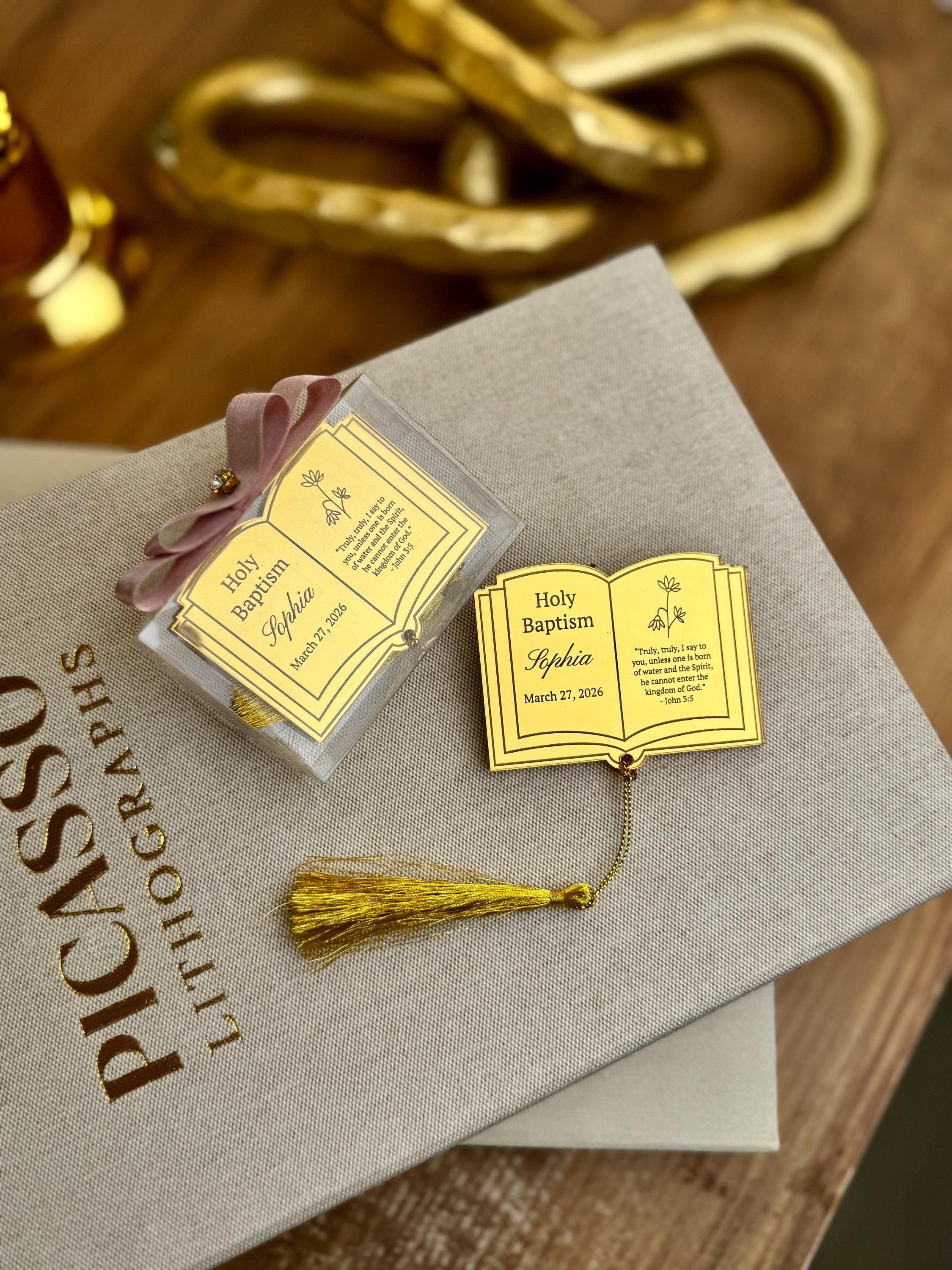 Baptism Gift Magnet Book Keepsake Holy Favor Custom Design Mirror Acrylic Gold Decoration Baby Gift Godchild Present Religious Memento Faith