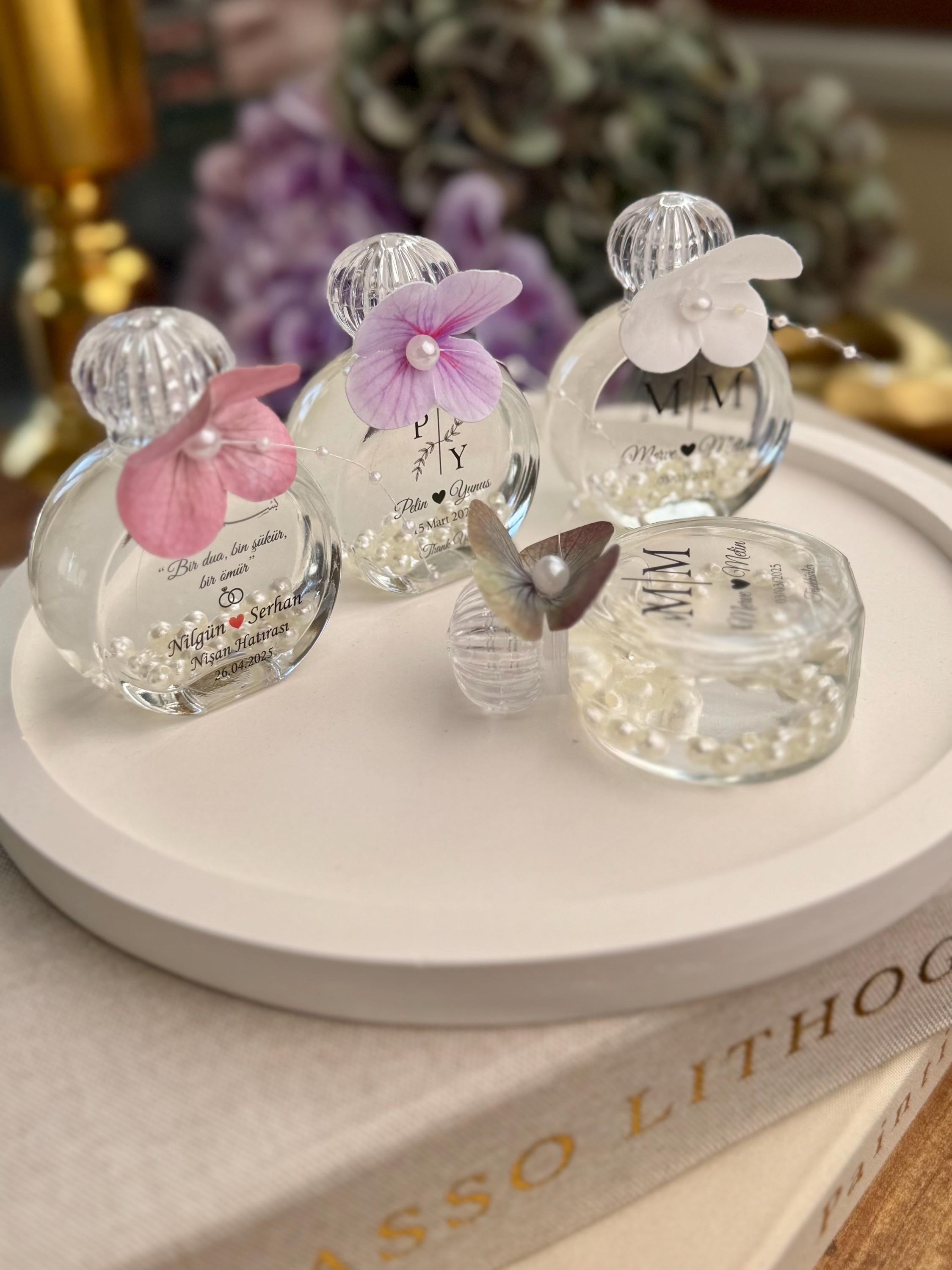 Personalized Wedding Favor Glass Container Custom Monogram Design Handcrafted Hydrangea Decoration Pearl Accent Elegant Party Gift Clear Display Case Reception Table Memory Special Event Keepsake Beautiful Custom Details Premium Collection