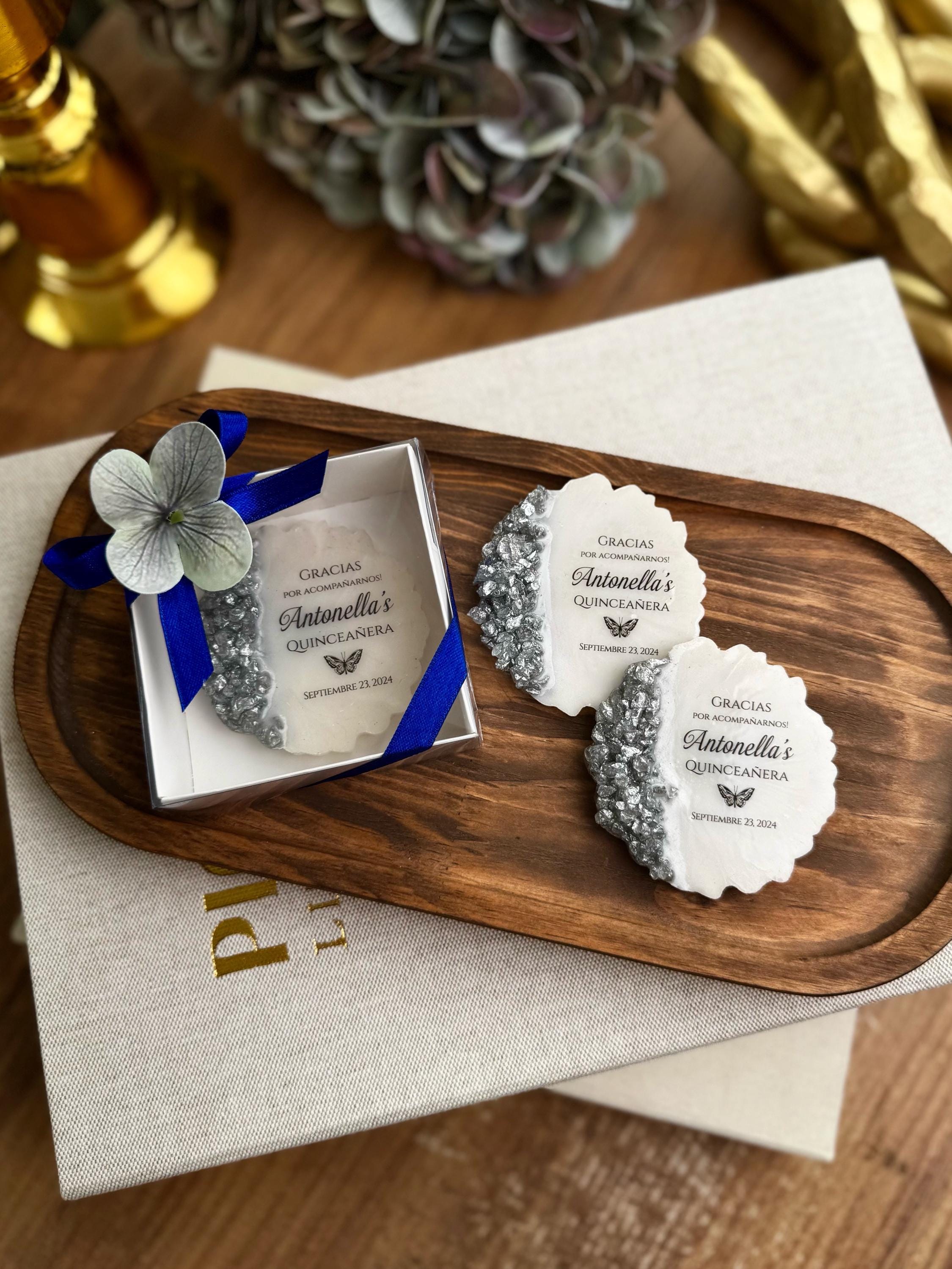 Mis Quince Años Magnet Favors, Quinceañera Fridge Magnet Favors, Elegant Sweet 16 Party Favor for Guests , Custom Magnet Sweet 15