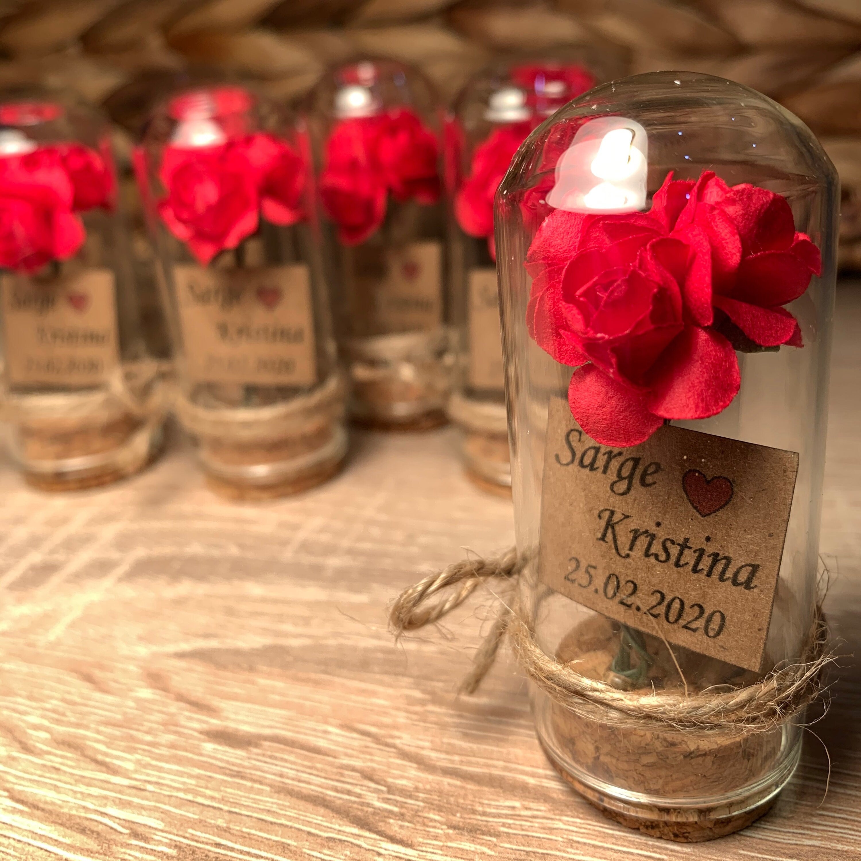 Personalised Wedding Party Thank you Favors for Guests Beauty And The Beast Rose Enchanted Rose Rose In Mini Glass Dome Wedding Favor 10 PCS