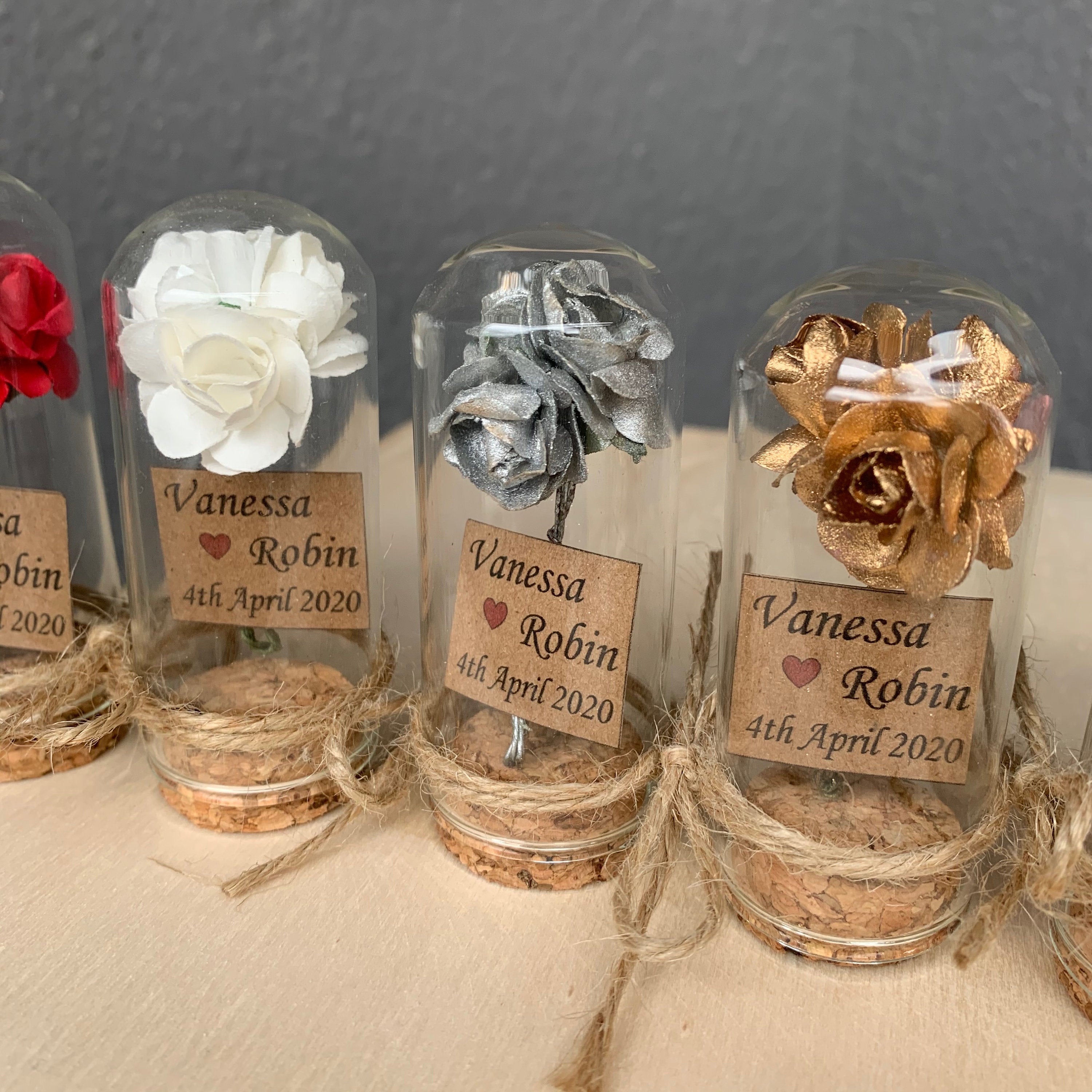 Personalised Wedding Party Thank you Favors for Guests Beauty And The Beast Rose Enchanted Rose Rose In Mini Glass Dome Wedding Favor 10 PCS