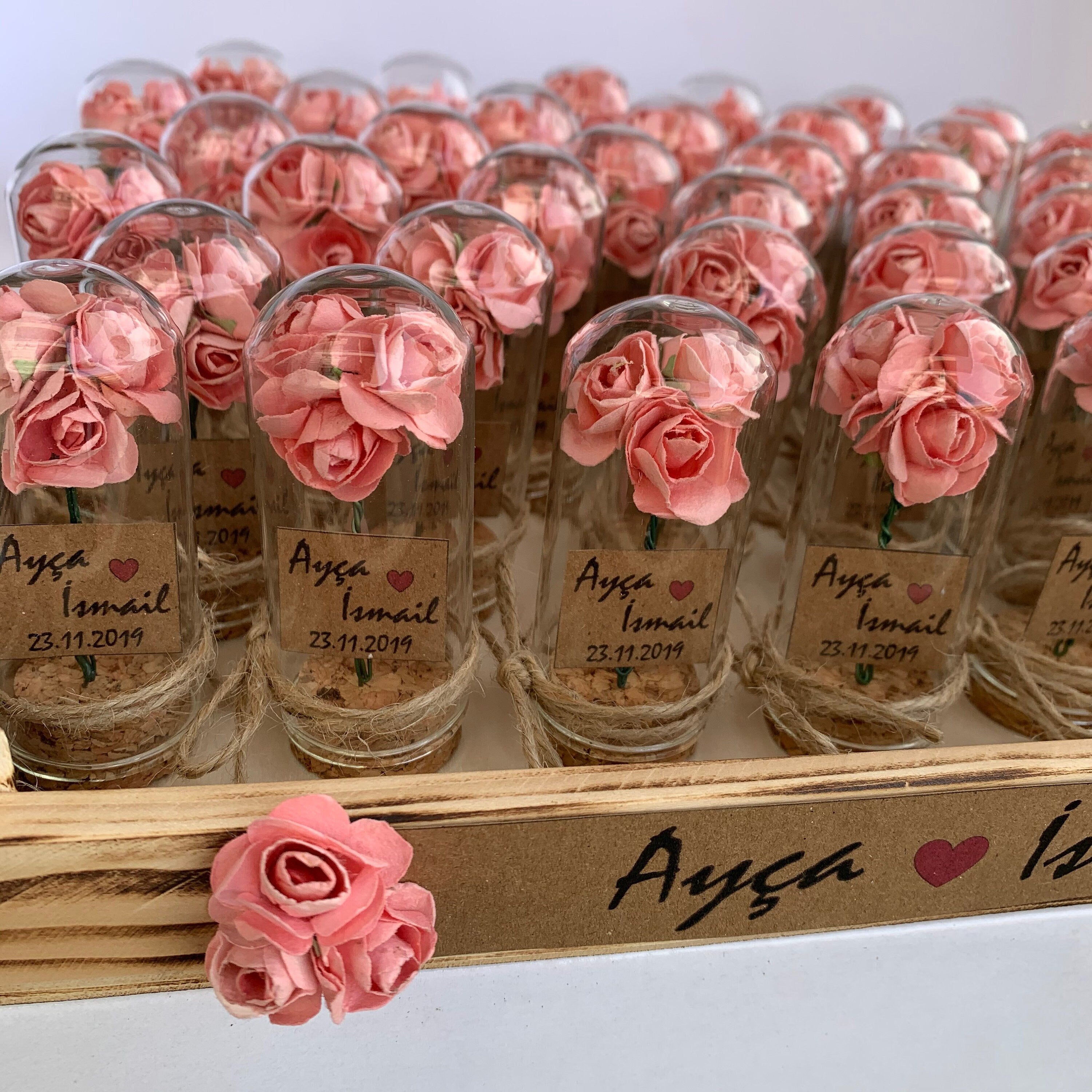 Personalised Wedding Party Thank you Favors for Guests Beauty And The Beast Rose Enchanted Rose Rose In Mini Glass Dome Wedding Favor 10 PCS