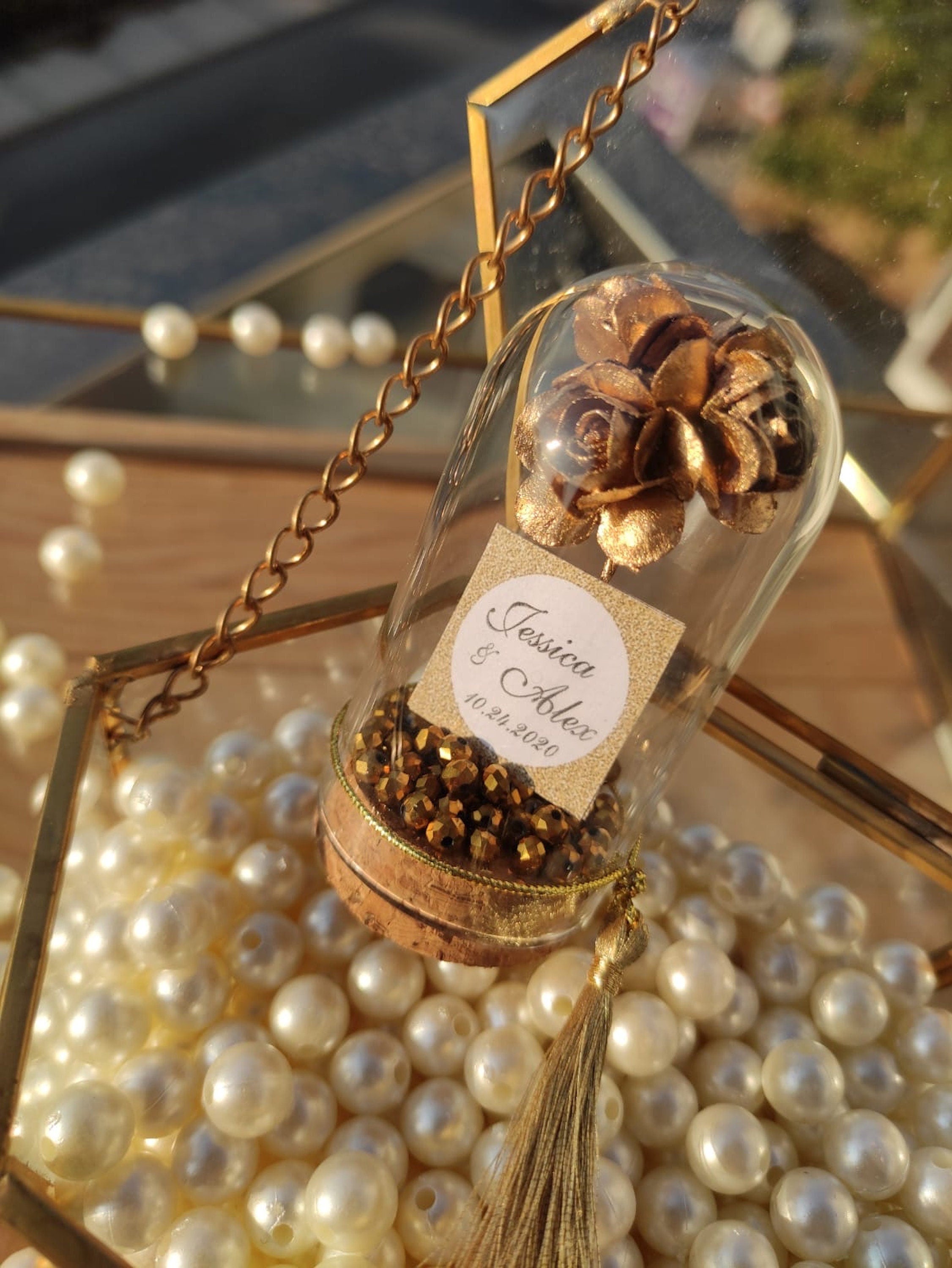 10 pcs Wedding favors for guests . Beauty and the Beast Custom Favors . Rose Gold Glass Dome Thank you Favors . Wedding Favors Gifts