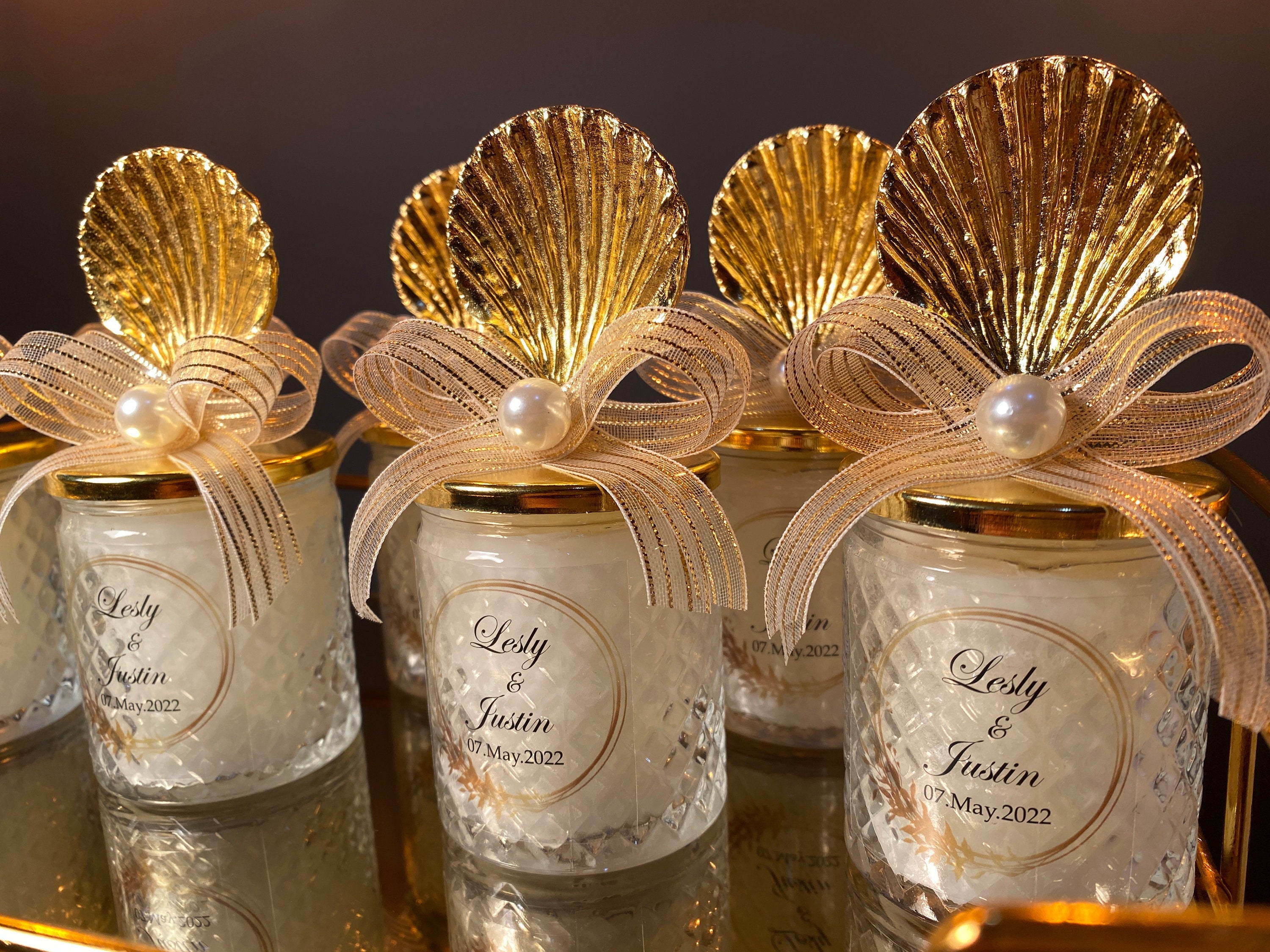 WEDDING CUSTOMIZED CANDLE Favors . Gold Seashell Lid Cute Candles in Bulk . Handmade Beach Wedding Favors for Guests