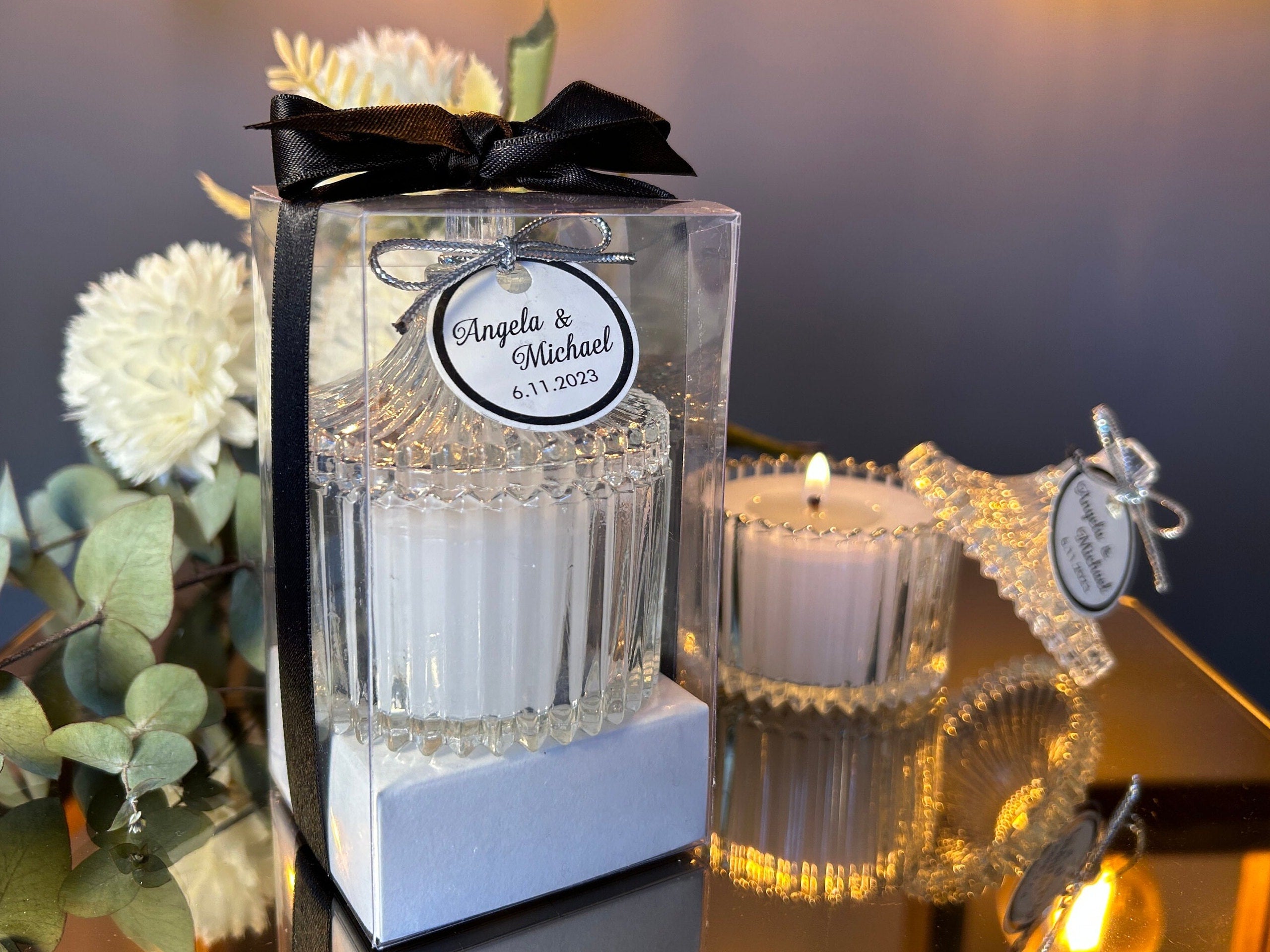 Elegant Wedding Favors, Personalised Luxury Wedding Candle Favors, Elegant Candle in glass for guests, Wedding Favor for Guest in Bulk