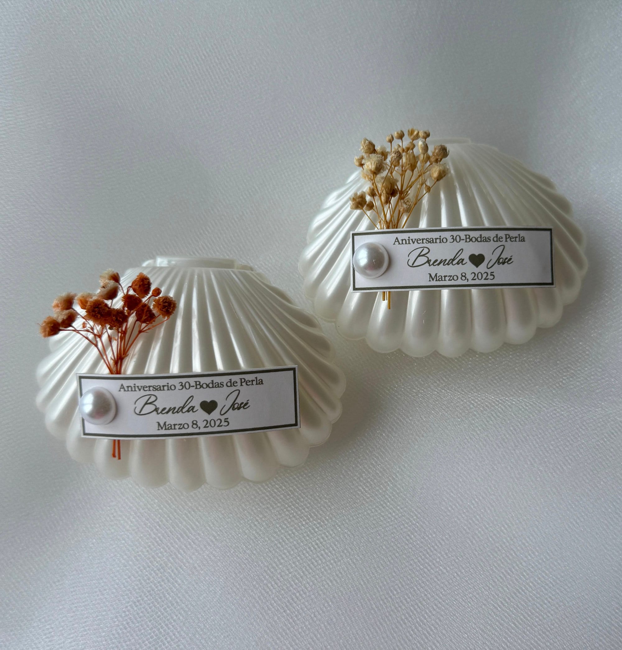 Handmade Ocean Theme Beach Wedding Pearl and Sea Shell Candle Favors for Guests, Pearl Candle Favor Decorated with Flower, Thank You Favors