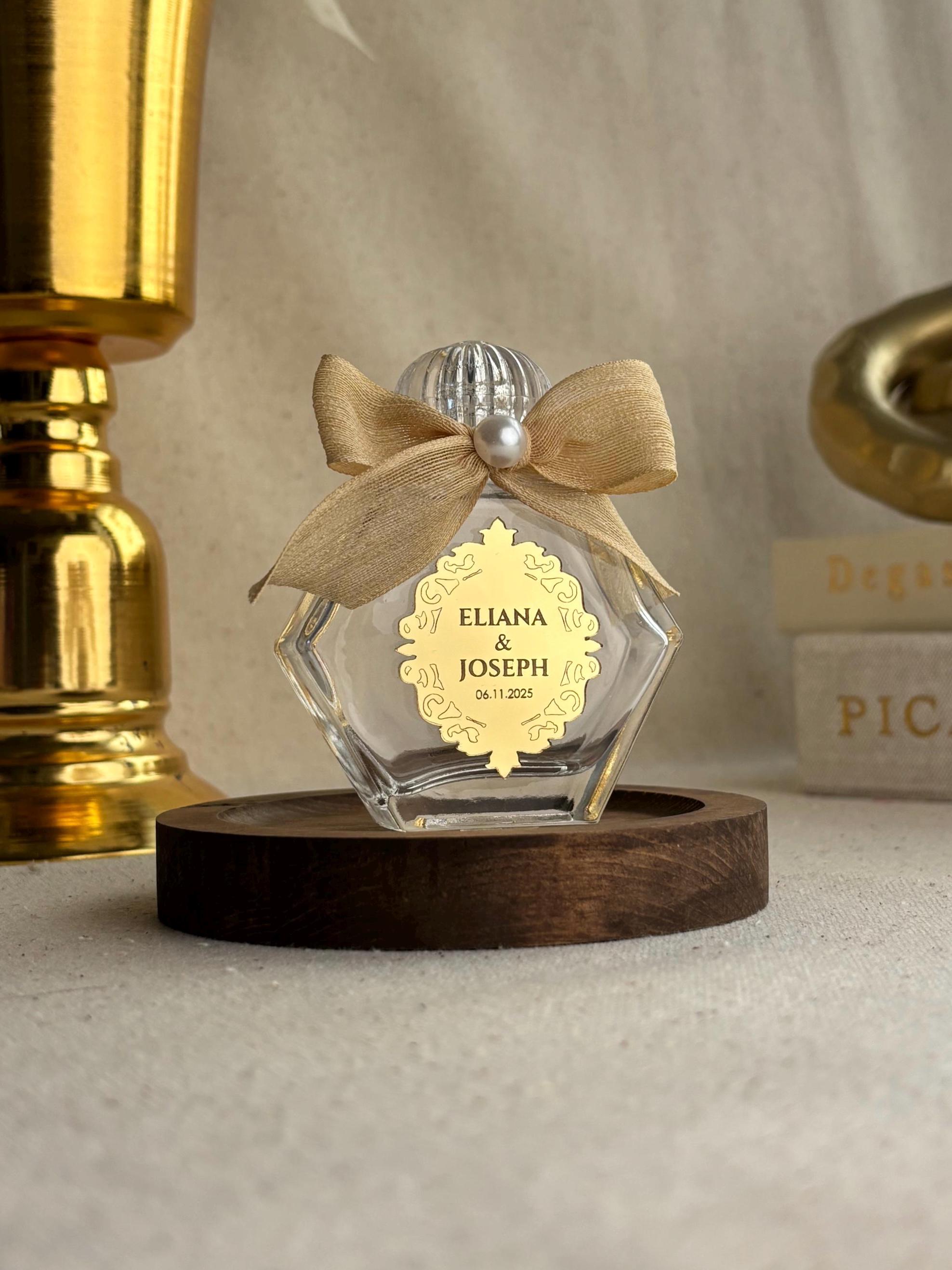 Wedding Favor Glass Bottle Set Crystal Stopper Design Elegant Reception Gift Hexagonal Container Custom Label Options Metallic Accent Details Premium Guest Present Personalized Wedding Collection Table Display Piece Luxury Party Favor