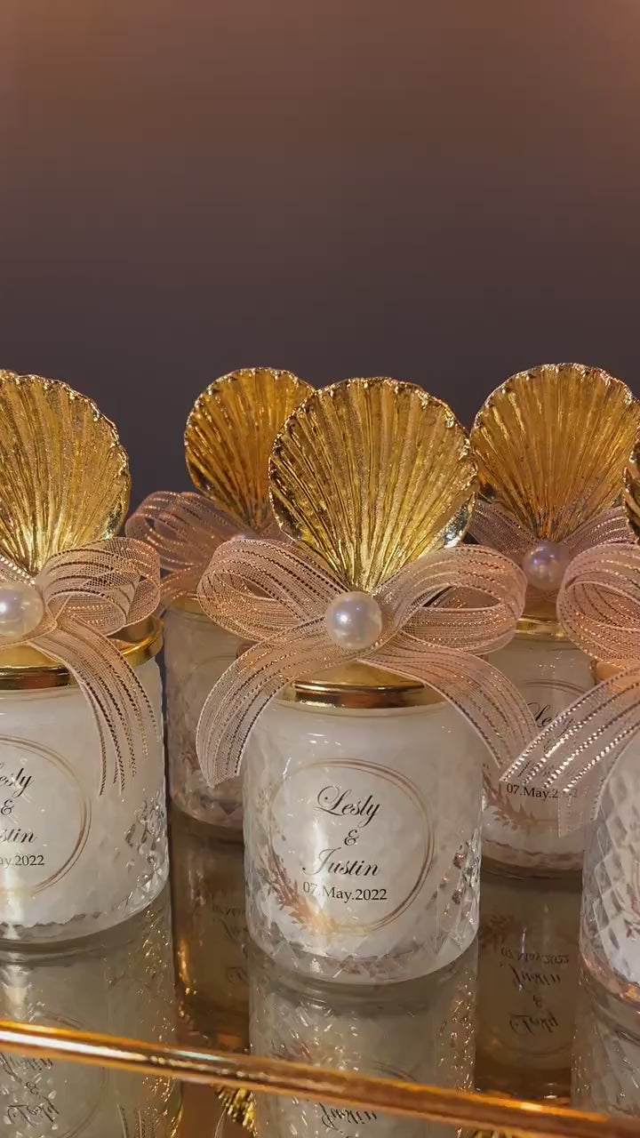 WEDDING CUSTOMIZED CANDLE Favors . Gold Seashell Lid Cute Candles in Bulk . Handmade Beach Wedding Favors for Guests